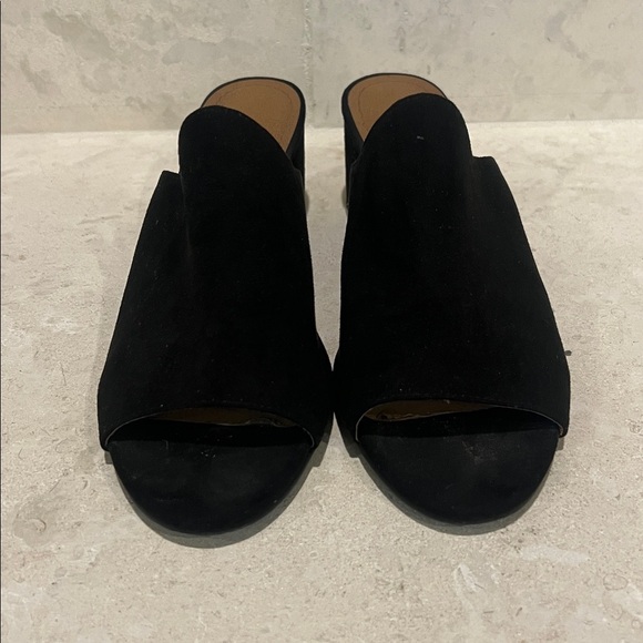 14th & Union Hayzel Black Suede Mules - Picture 2 of 7
